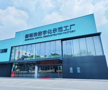 挺起中國制造脊梁！新明珠董事長葉德林入圍“十大功勛企業(yè)家”榜單