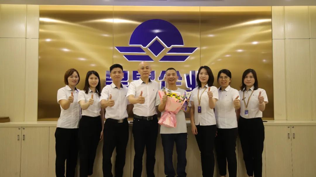 昊晟集團征戰(zhàn)二十余載的老員工董應光同志正式榮休6.jpg
